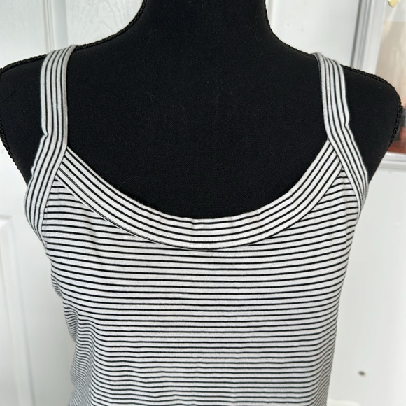 EUC Ella Moss Midi Dress with Ruffle Hem - Picture 2 of 4